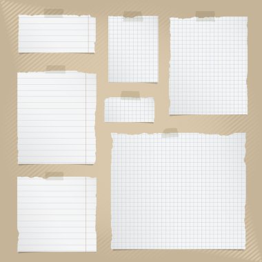 Yırtık beyaz adet kare ve kahverengi çizgili arka plan üzerinde yapışkan bant ile defter kağıt kaplı