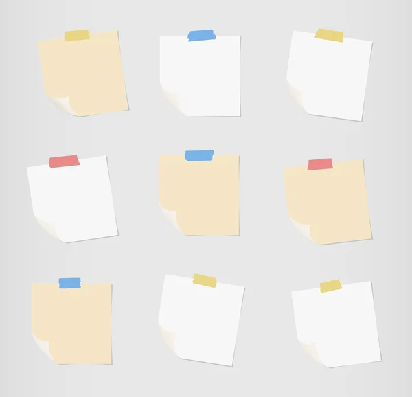 Set di carta nota bianca e marrone con angoli piegati sono bloccati su sfondo grigio — Vettoriale Stock