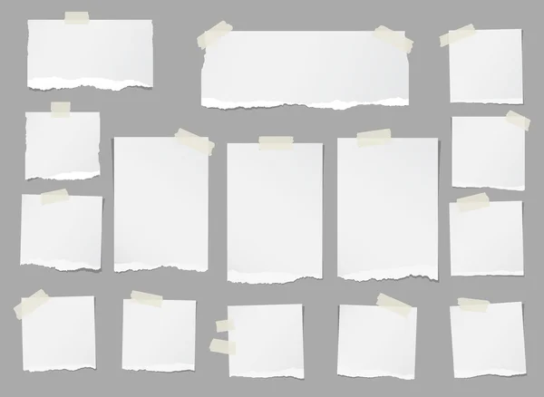 Papel branco rasgado nota em branco estão presos no fundo cinza — Vetor de Stock