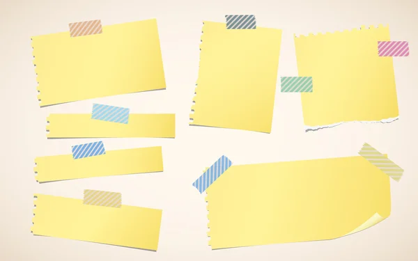 Trozos de papel de cuaderno en blanco amarillo rasgado se pegan con cinta adhesiva a rayas — Vector de stock