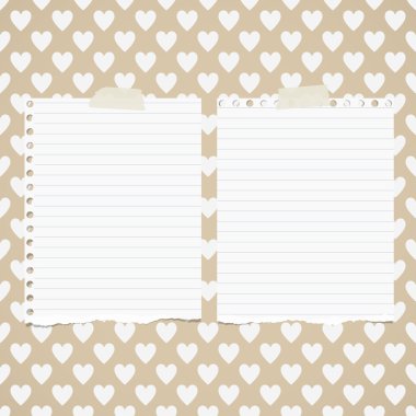 Sökük beyaz defter kağıt sayfalarının kalplerin izi sıkışmış karar verdi