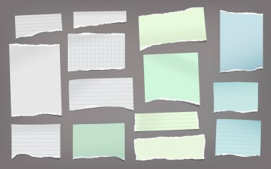 Beyaz, yeşil ve mavi notlardan yırtılan defter kağıtları metin, reklam veya tasarım için koyu gri arkaplan üzerindedir. Vektör illüstrasyonu