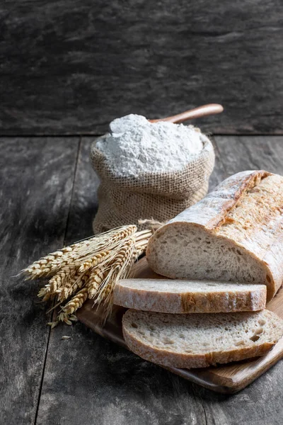 Čerstvý Domácí Chléb Mouka Malém Pytlíku — Stock fotografie