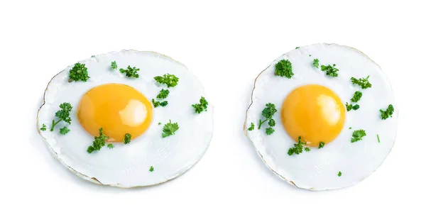 Stekt Ägg Med Örter Isolerade Vit Bakgrund Toppen Och Sidan — Stockfoto