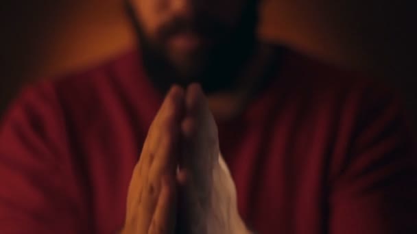 Hand gestures. Man praying to god. — Stock Video