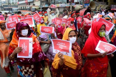 Giyim işçileri, dünyanın önde gelen dijital perakendecisi Amazon.com 'a karşı 27 Kasım 2020' de Dhaka 'daki tüm Amazon tedarik zinciri işçilerinin adil ücret ve sendika hakları talep eden bir protesto mitingi düzenledi.