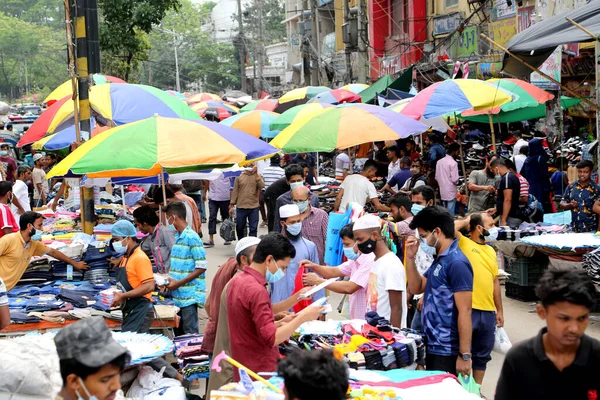 Povos Reúnem Mercado Rua Para Comprar Suas Necessidades Durante Bloqueio — Fotografia de Stock