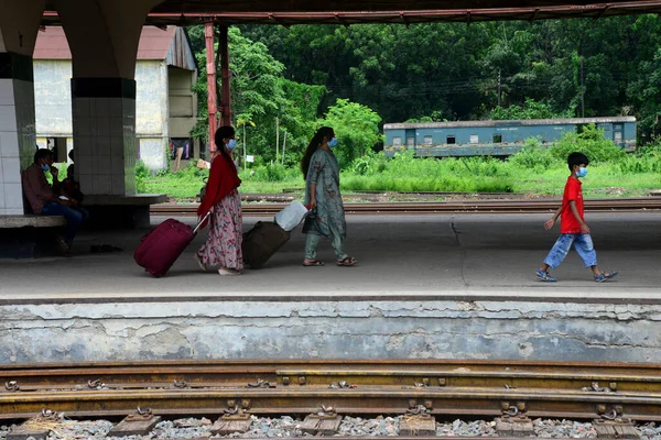 Bangladeş Dhaka Daki Coronavirus Salgını Sırasında Mayıs 2020 Tren Istasyonuna — Stok fotoğraf