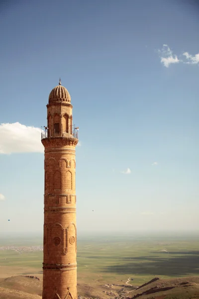 Minaret w Ulu Camii w mieście Mardin — Zdjęcie stockowe