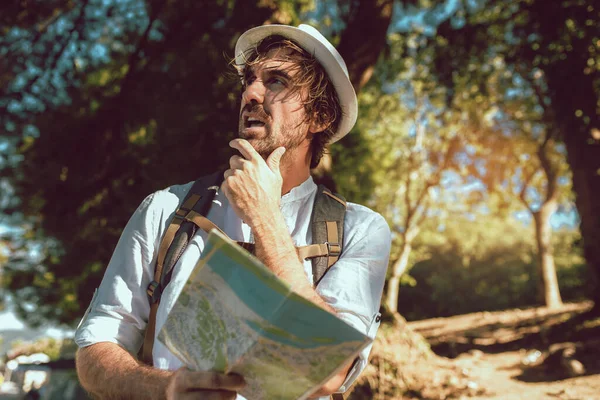 Voyageur Avec Carte Sac Dos Randonnée — Photo