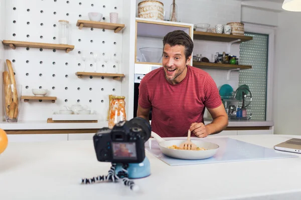 Social Media Influencer Food Blogger Creating Content — Stock Photo, Image