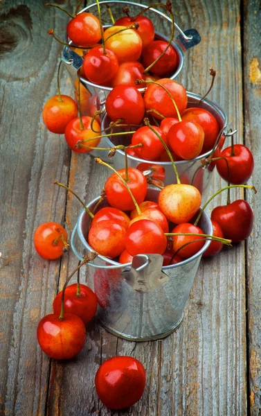 Cerezas dulces al maraschino —  Fotos de Stock