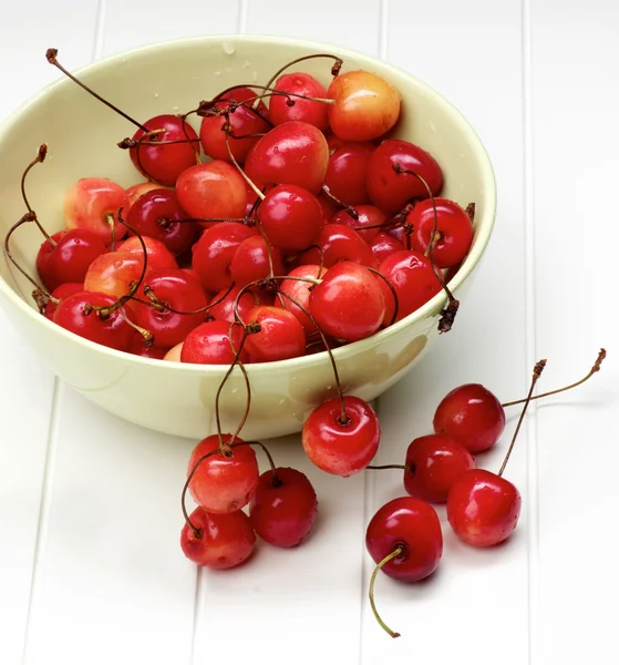 Cerezas dulces al maraschino —  Fotos de Stock