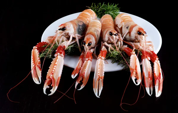 Deliciosos Langoustines crudos —  Fotos de Stock