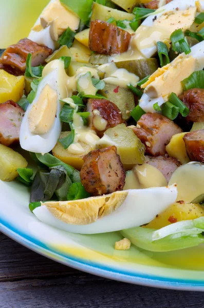 Aardappel en worst salade — Stockfoto