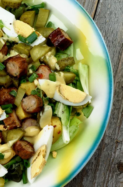 Salada de batata e salsicha — Fotografia de Stock