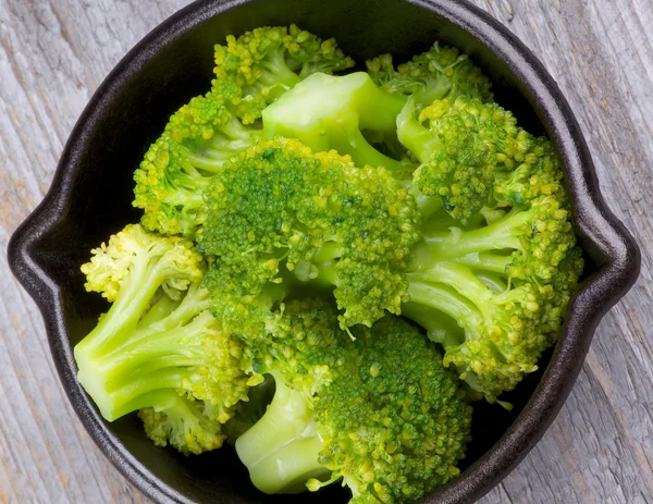 Krispigt kokt broccoli — Stockfoto