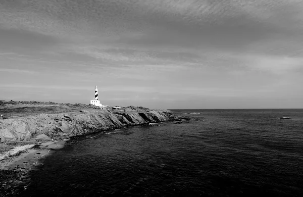 Faro en la orilla — Foto de Stock