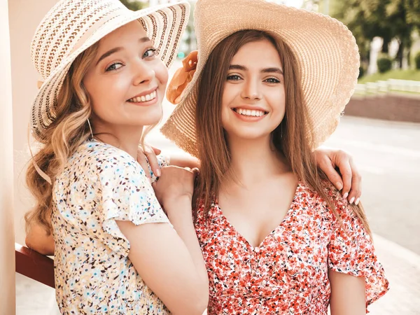 Two Young Beautiful Smiling Hipster Female Trendy Summer Sundress Sexy — Stock Photo, Image