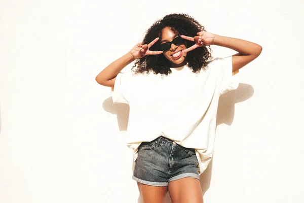 Beautiful Black Woman Afro Curls Hairstyle Smiling Hipster Model White — Stock Photo, Image