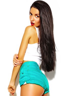 Yüksek moda bakmak. komik deli cazibe şık seksi gülümseyen güzel genç kadın modeli yaz parlak hipster bez içinde