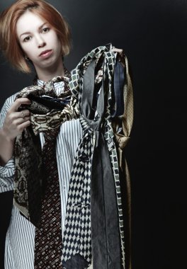 Bağları olan bir genç kız