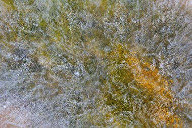 Donmuş göl buzu resmi