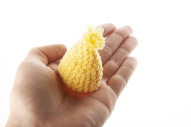 Şapka el beyaz arkaplan resmi 