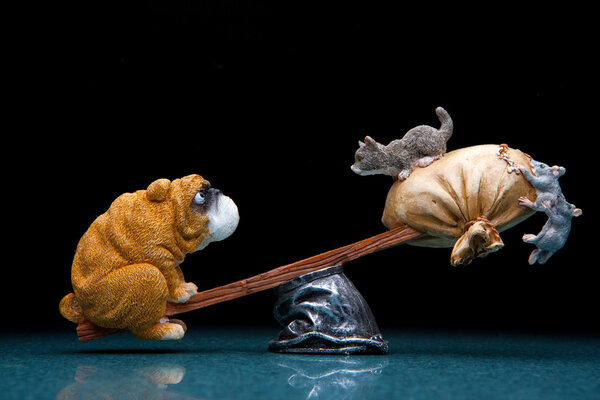 figurine French bulldogs and kitten