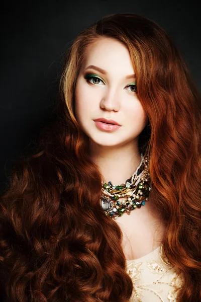 Woman with Red Long Hair — Stock Photo, Image