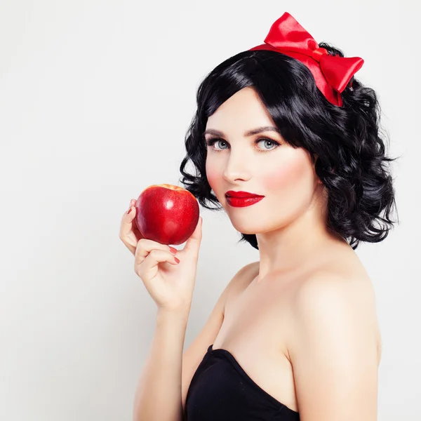 Beautiful Brunette Woman with Red Apple — Stock Photo, Image