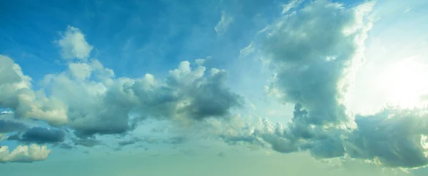 Ουράνια Σύννεφα Μετά Βροχή Φόντο Ορίζοντα — Φωτογραφία Αρχείου
