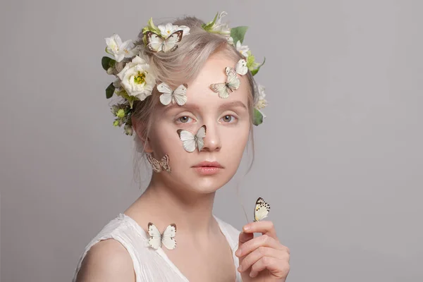 Frühling Schönheitsporträt Fröhliche Junge Frau Blondes Modell Mit Frühlingsblumen Und — Stockfoto