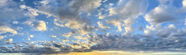 Horizonte Cielo Nubes Fondo Cielo Puesta Del Sol — Foto de Stock