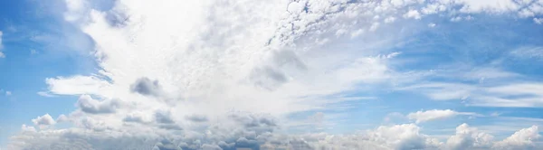 Panorama Himmel Wolken Hintergrund — Stockfoto