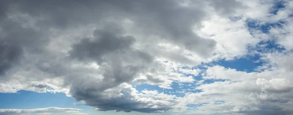 Piękne Panoramiczne Tło Błękitne Niebo Chmury — Zdjęcie stockowe