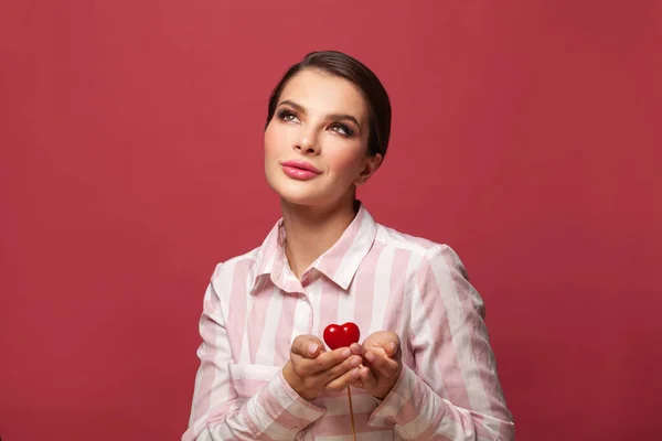 Portrait Lovely Young Brunette Woman Red Heart — Stock Photo, Image