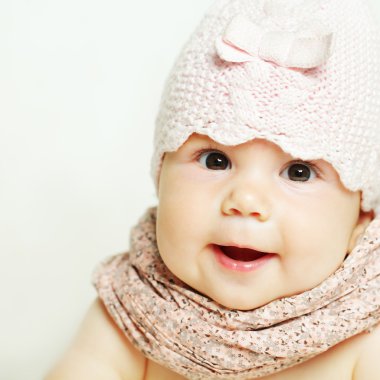 Güzel küçük bebek, sevimli yüz