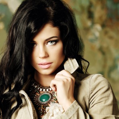 Güzel kadın yüzü