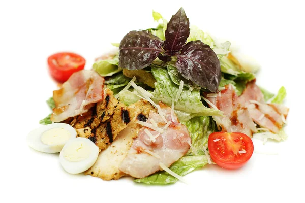 Salad with grilled chicken — Stock Photo, Image