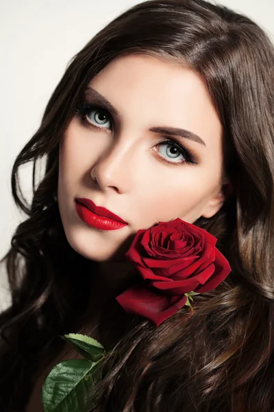 Beauty Portrait of Pretty Woman with Red Rose — Stock Photo, Image
