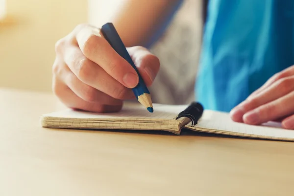 Hand writing with pencil — Stock Photo, Image