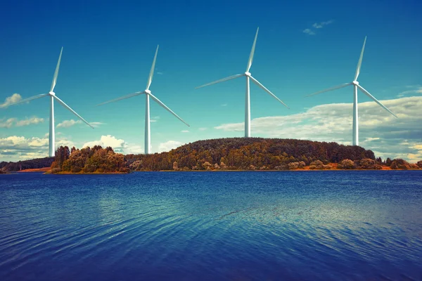 Wind turbines on island — Stock Photo, Image