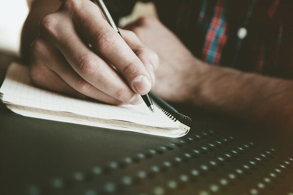 Мужской почерк
