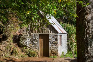 Stone house in the Balcoes hiking route in the rain forests of Madeira