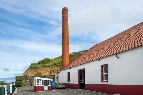 Vista exterior del edificio del museo del ron en Porto da Cruz, Madeira — Foto de Stock