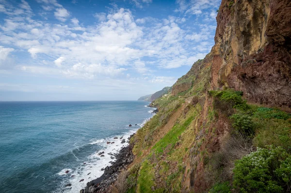 Isola di Madeira, costa sud rocce . — Foto Stock