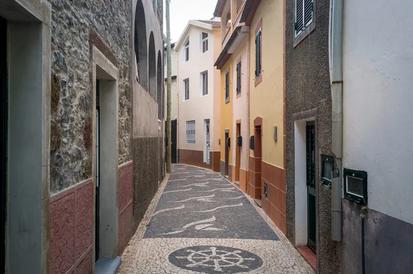 Old narrow street of Paul do Mar town, Madeira island. — Stock Photo, Image