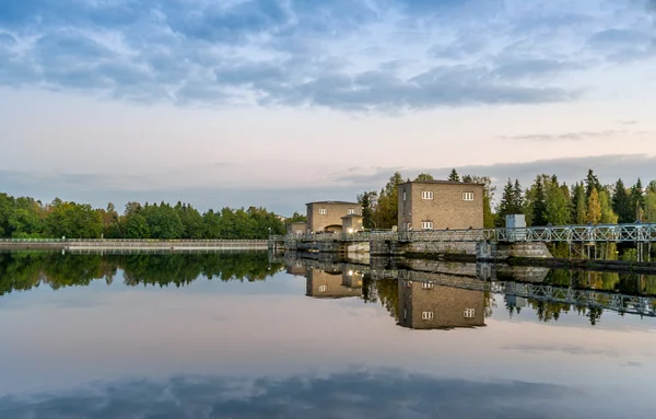 Barragem de Imatra ao pôr do sol — Fotografia de Stock