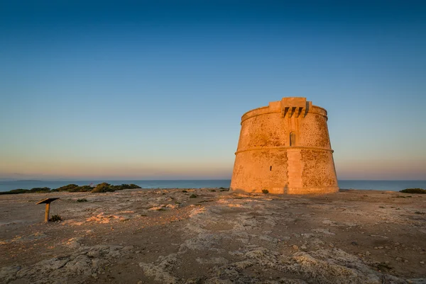 Formentera eski kule — Stok fotoğraf